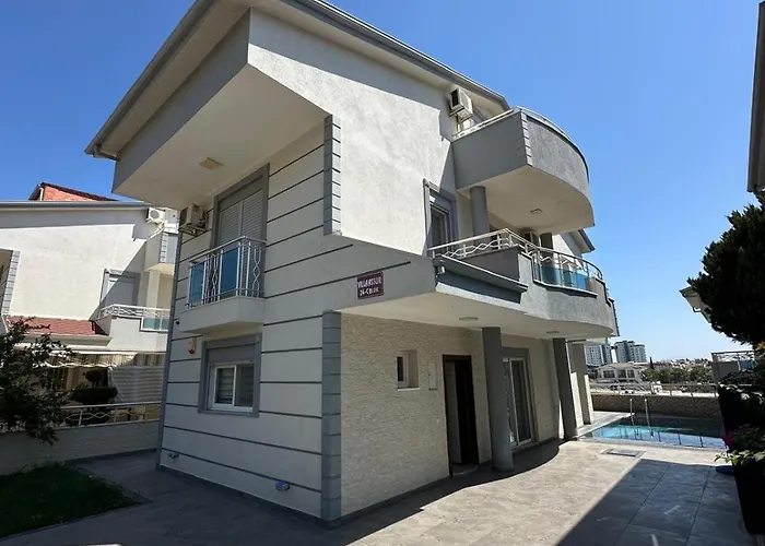 Vilă Villaasur Inst-mariyatourdidim Didim